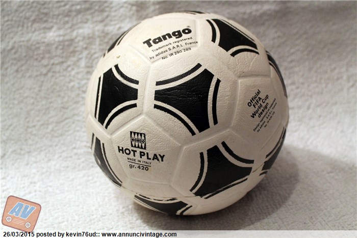 PALLONE TANGO HOT PLAY MONDO ADIDAS OFFICIAL FIFA WORLD CUP LOGO
